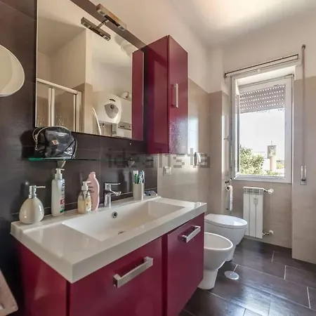 Daire Bright Nest Near Trastevere!