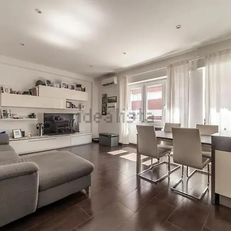 Bright Nest Near Trastevere! Daire *